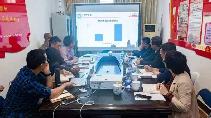 服装行业短视频运营：代运营与自运营的差异化解析